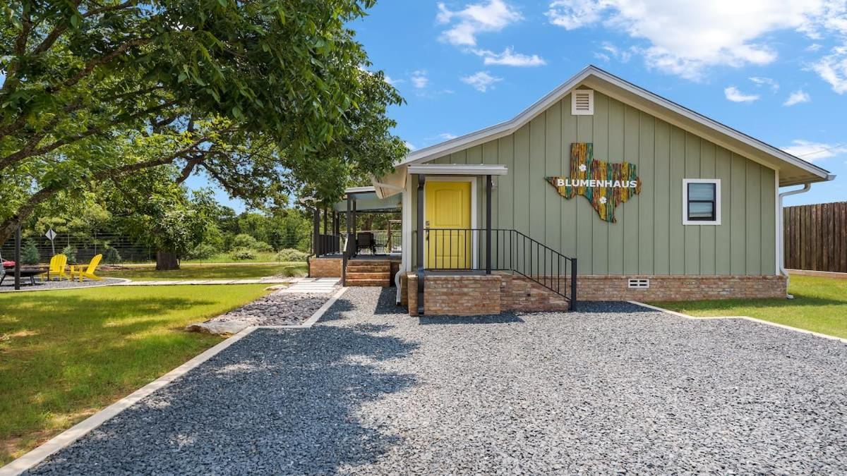 Blumenhaus Sleeps 6 Full Kitchen Plus Hot Tub Fredericksburg Eksteriør billede